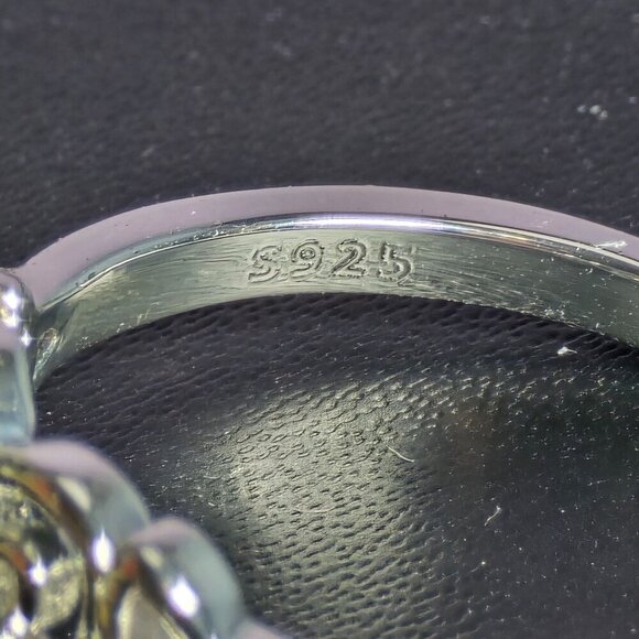 Sterling Silver Celtic Knot Heart Ring Size 7 (NWOT) - Picture 3 of 4